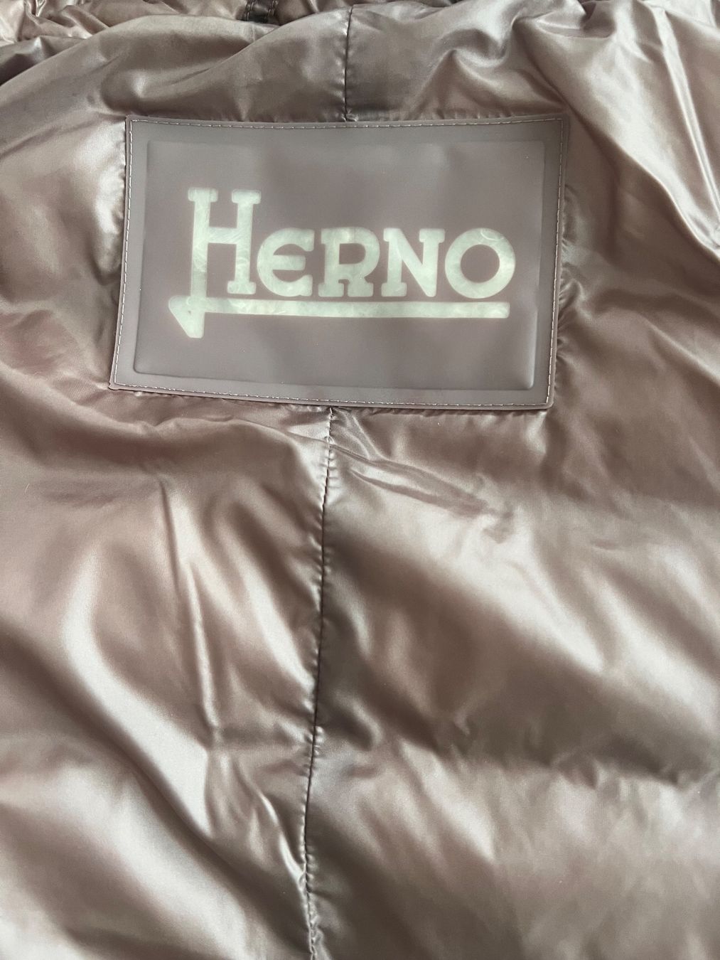 Herno Gilets & Westen: Daunengilet HERNO – Gebraucht aus Hausen AG von Jean1968 4