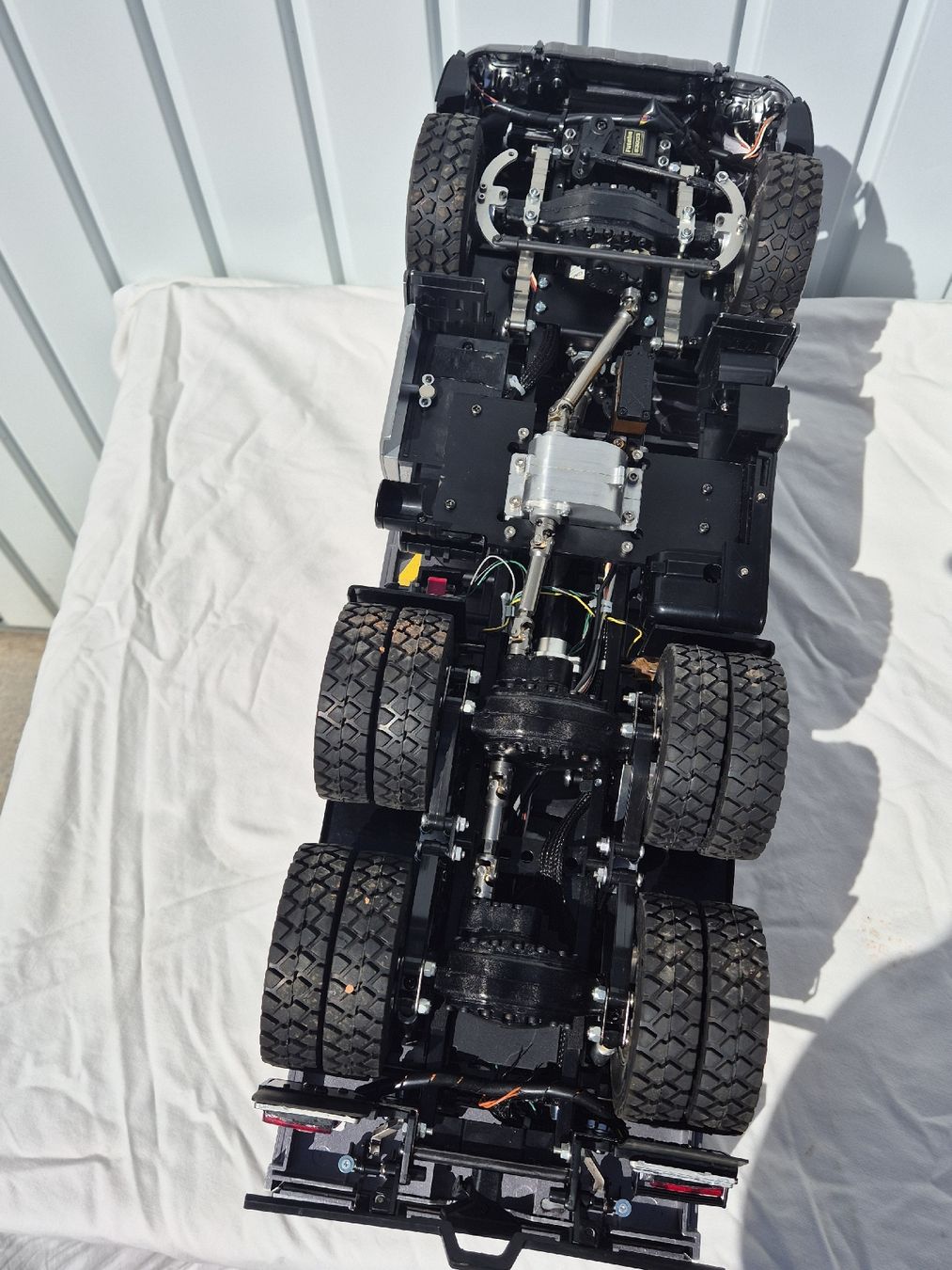 Tamiya Modellismo RC: Tamiya Mercedes Arocs – Usato da Ammerzwil BE venduto da Truckdoc 1