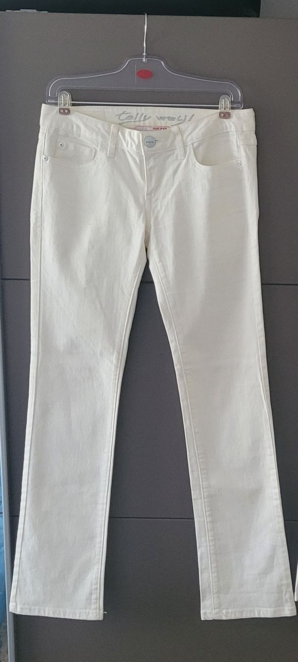 Tally Weijl Jeans: Jean Tally Weijl taille 38/Coton/elastique – Neuf (Voir description) à Vevey par x_y_f
