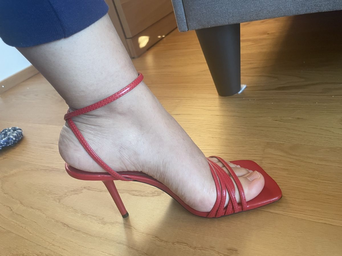 Zara Scarpe da donna: Rote Sandalen von Zara Gr 39 – Nuovo (secondo la descrizione) da Reinach BL venduto da pupa.ball 5