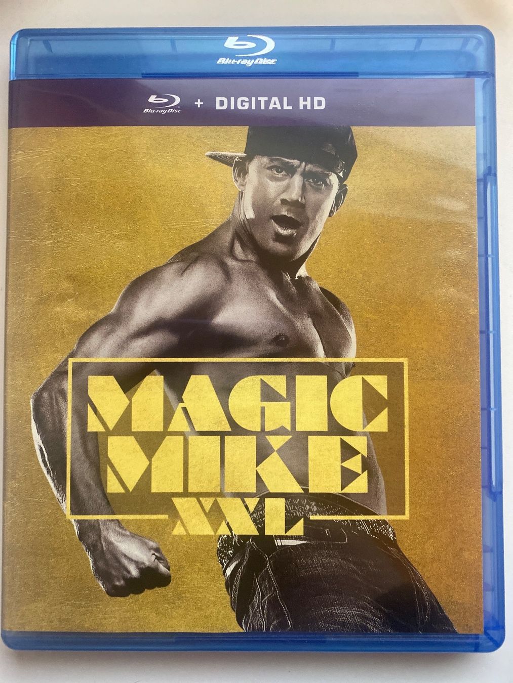 Tutti i DVDs: MAGIC MIKE XXL - CHANNING TATUM - BLURAY – Usato da Le Brassus venduto da cinema13