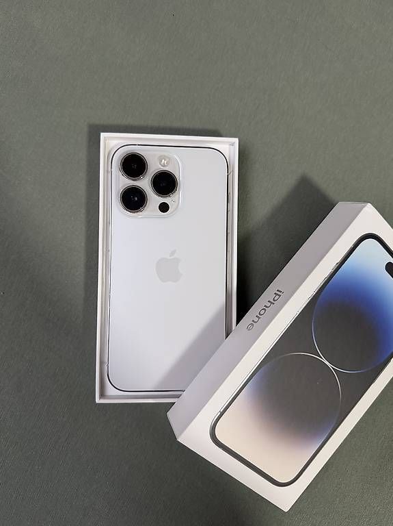 Telefoni cellulari / Smartphones: iPhone 14 Pro 256 GB – Usato da Laupersdorf venduto da Fkfjwj