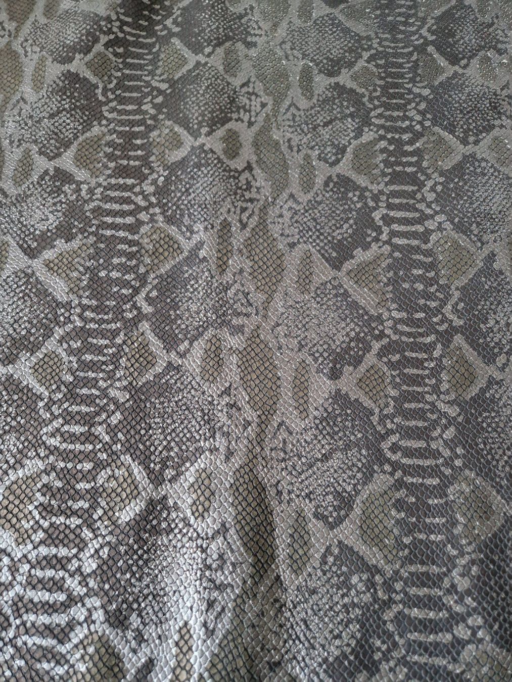 Tessuti: 2 Stück Leder – Nuovo (secondo la descrizione) da Bern venduto da Antikbatik 8