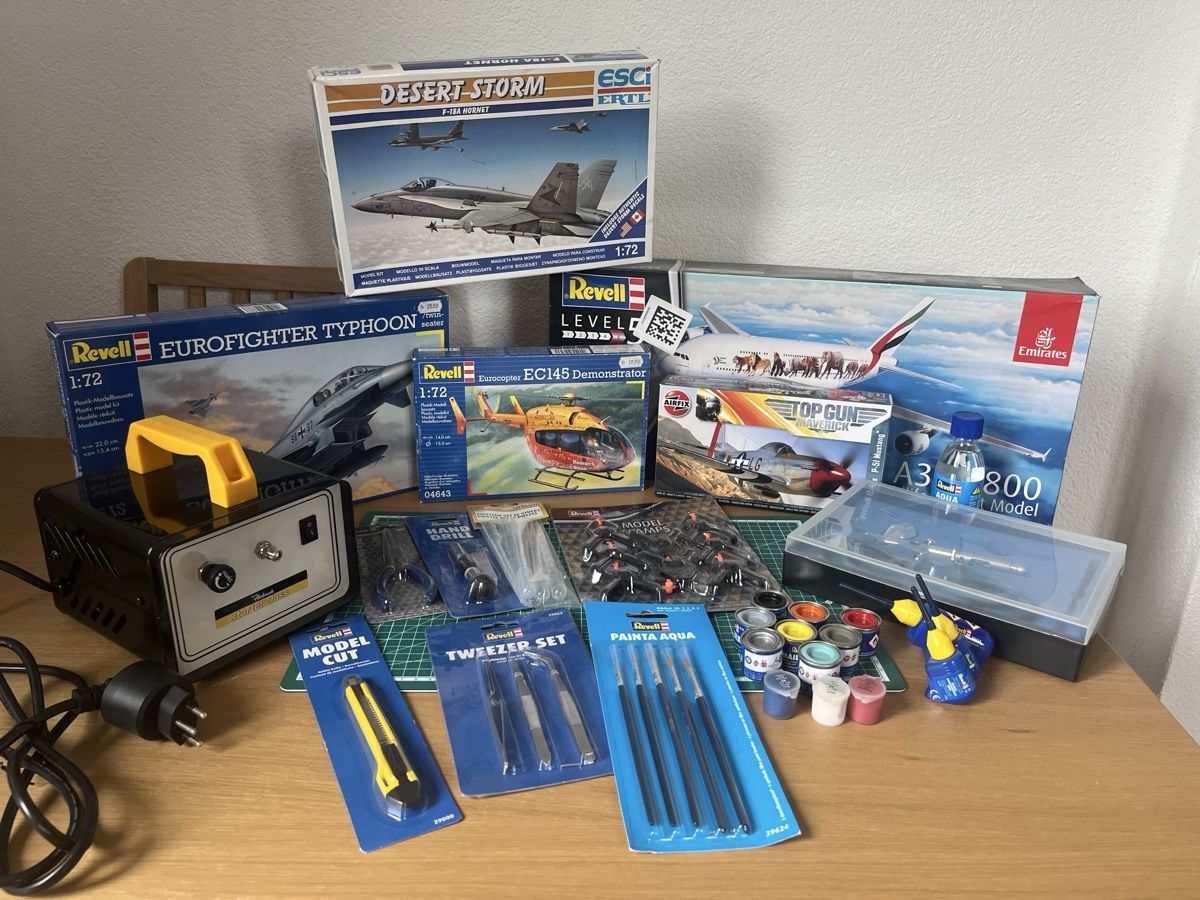 Revell Kit di modellismo & Modellini statici: Komplettes Revell Modellbau-Set – Nuovo (secondo la descrizione) da Seon venduto da andri1921