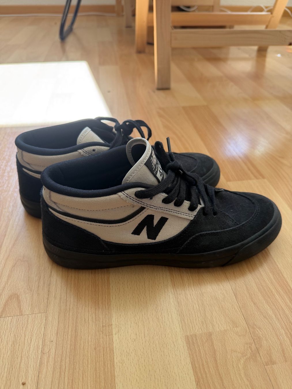 New Balance Scarpe da uomo: New balance schuhe – Usato da Thun venduto da jrturbo 1
