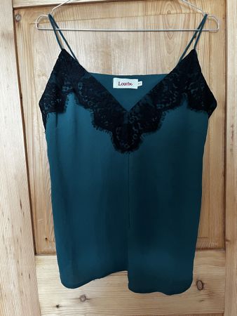 Edles Spitzentop in Tannengrün Gr. S