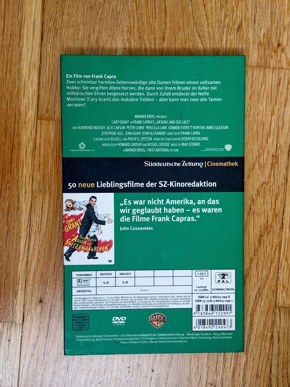 Tous les DVDs: Arsen und Spitzenhäubchen DVD, Cary Grant – D'occasion à Adliswil par Ch_Mei 1
