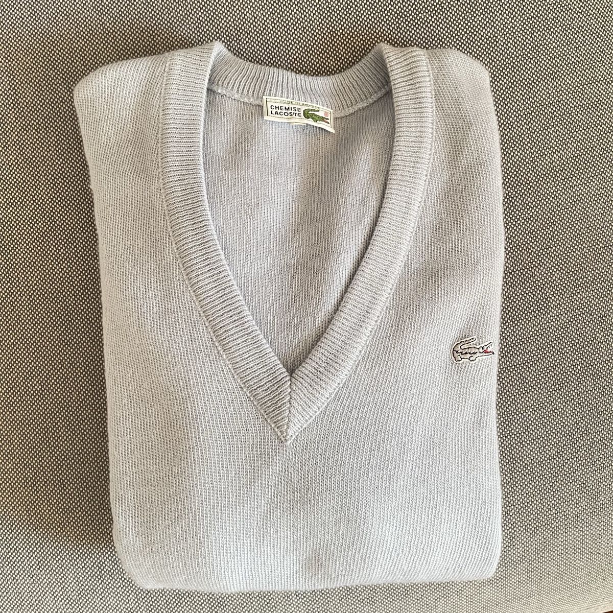 Lacoste Maglioni & Felpe: Vintage Lacoste V-Ausschnitt-Pullover, gr. 5, Hellblau – Nuovo (secondo la descrizione) da Bern venduto da dek_7bjd 7