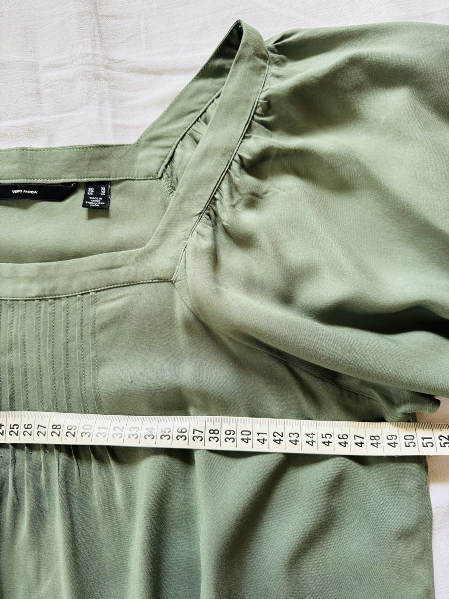 Vero Moda Tops: Blouse Vero Moda – taille M – vert olive – Gebraucht aus Ballaigues von stef1972 3