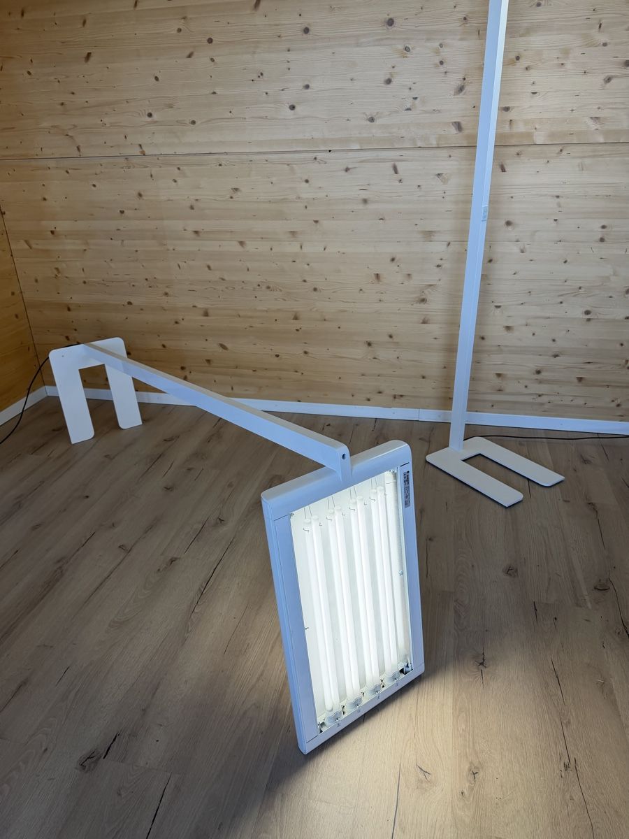 Zumtobel Lampade: Zumtobel CAPA-S PR Stehlampe ab 1.- – Usato da Grenchen venduto da Design-Outlet 3