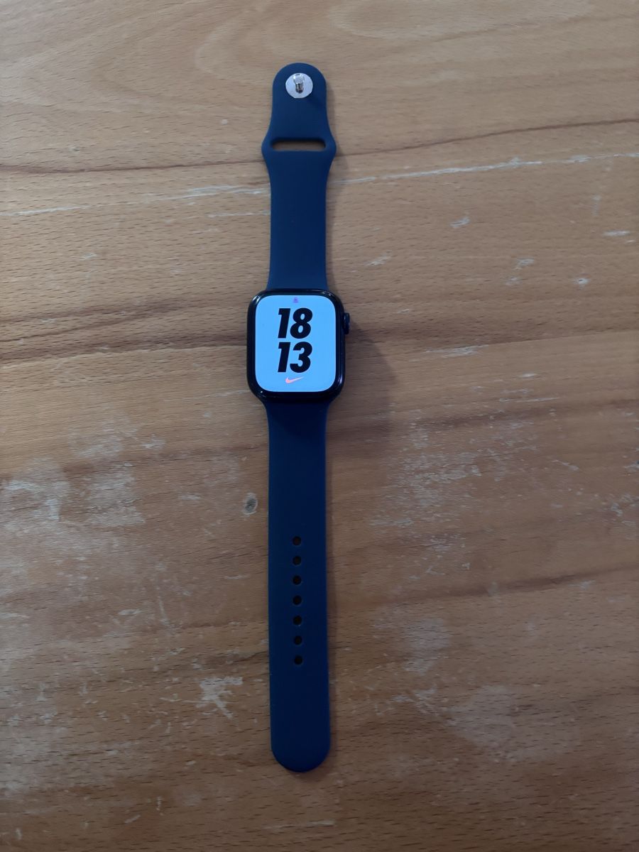 Apple Smartwatch: Apple Watch 7 GPS 41mm Serie Nike – Nuovo (secondo la descrizione) da Ogens venduto da ced_qn5v 1