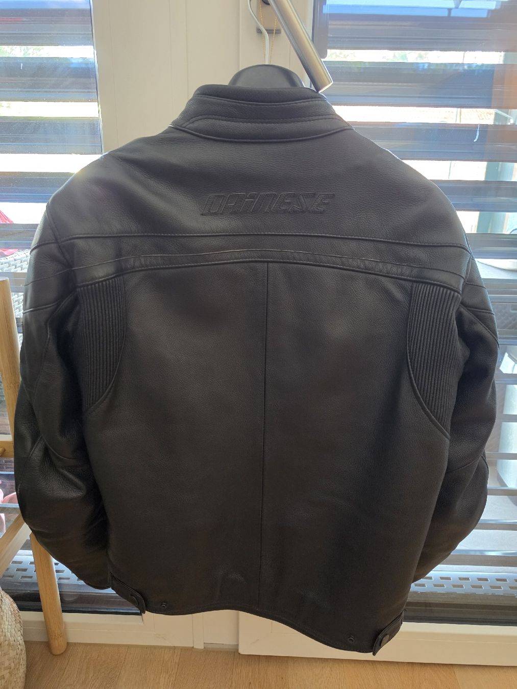 Dainese Giacche: Dainese Leather Motorcycle Jacket Size 50 Black – Usato da Schlieren venduto da JBalola 2