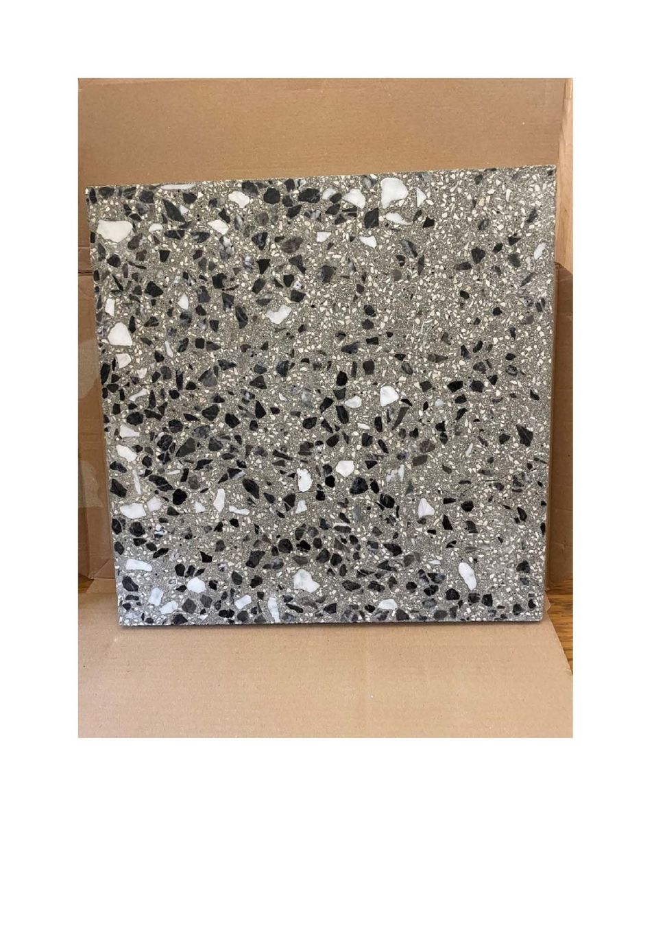 Bodenbeläge: Kunststein-Bodenplatten neu – Neu und originalverpackt aus Neftenbach von Luegauda