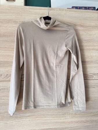 Col roulé beige