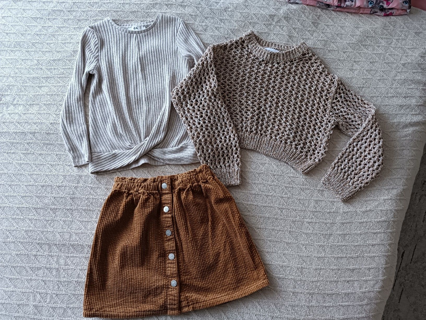 Zara Ensembles coordonnés: Kleiderpaket Mädchen Gr 116-134 – D'occasion à Binz par julijuli 3