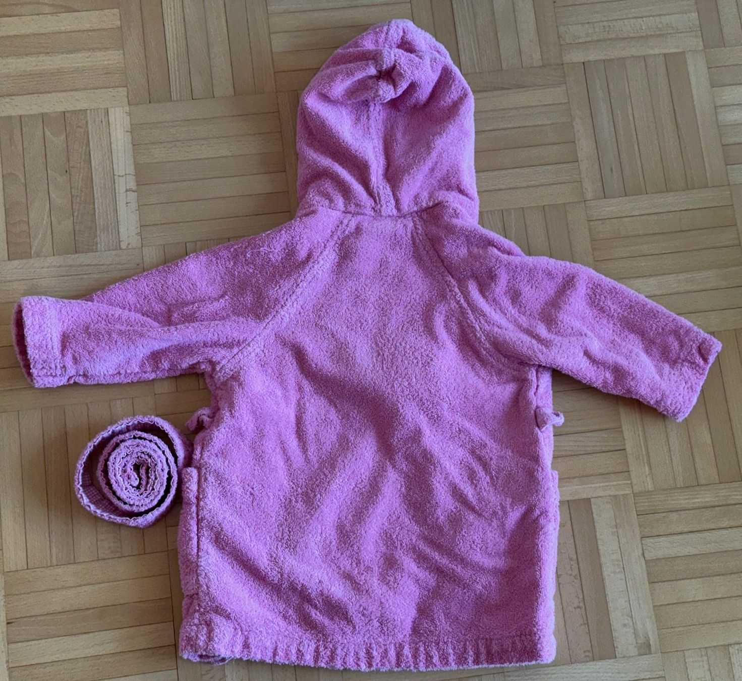 Bademäntel: Möve Bademantel, Grösse 92, Farbe pink – Gebraucht aus Oberägeri von SpidiamSee 1