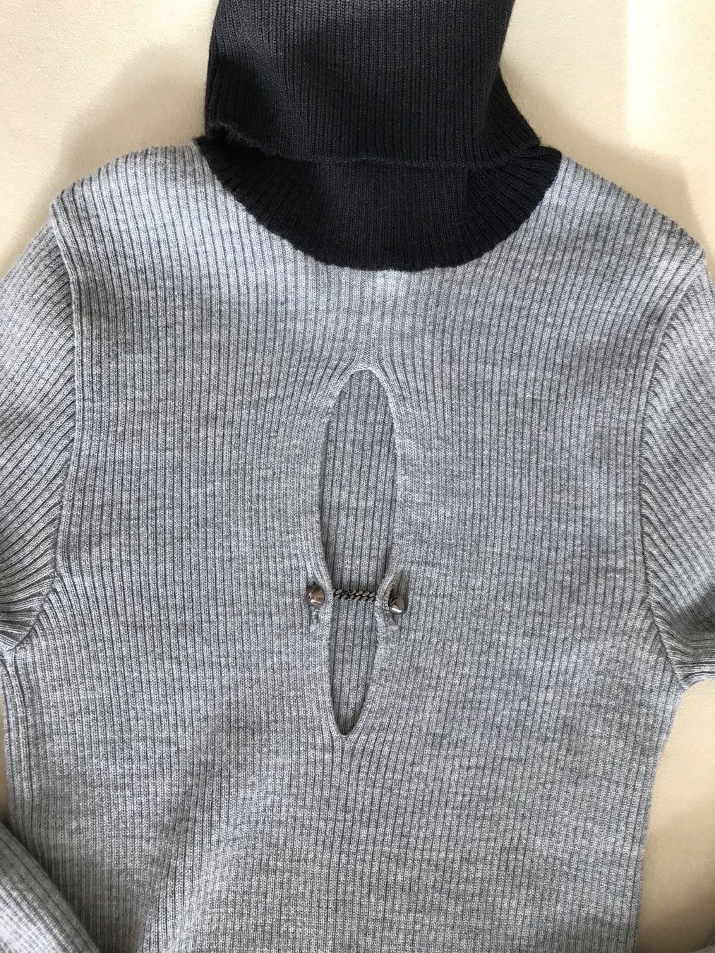Maglioni & Felpe: Schicker Pullover Richmond Gr.34 – Usato da Stäfa venduto da Exclusive0 2