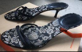 Elegant black kitten heel mules with leather straps EU39