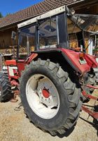 Landw. Traktor mit Kabine und Hecktransportmul