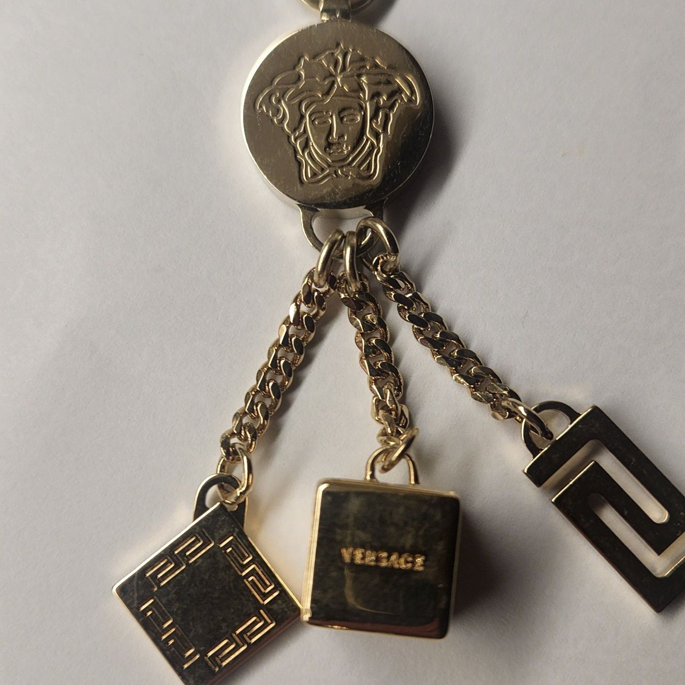 Versace Portachiavi: RARE porte clés Medusa de VERSACE – Nuovo (secondo la descrizione) da Lausanne venduto da gmax8995 1