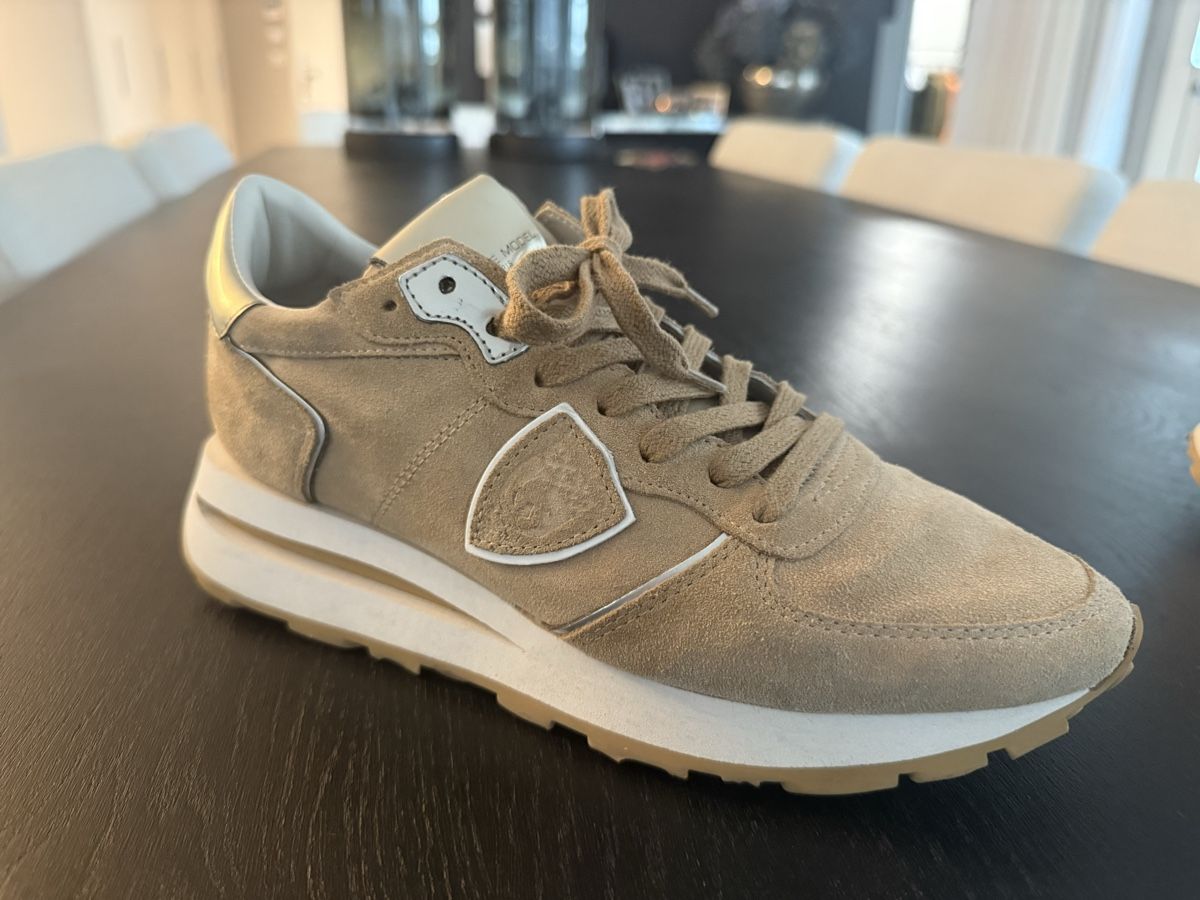 Scarpe da donna: Sneakers von Philippe Model – Usato da Uitikon Waldegg venduto da sugmuer 1