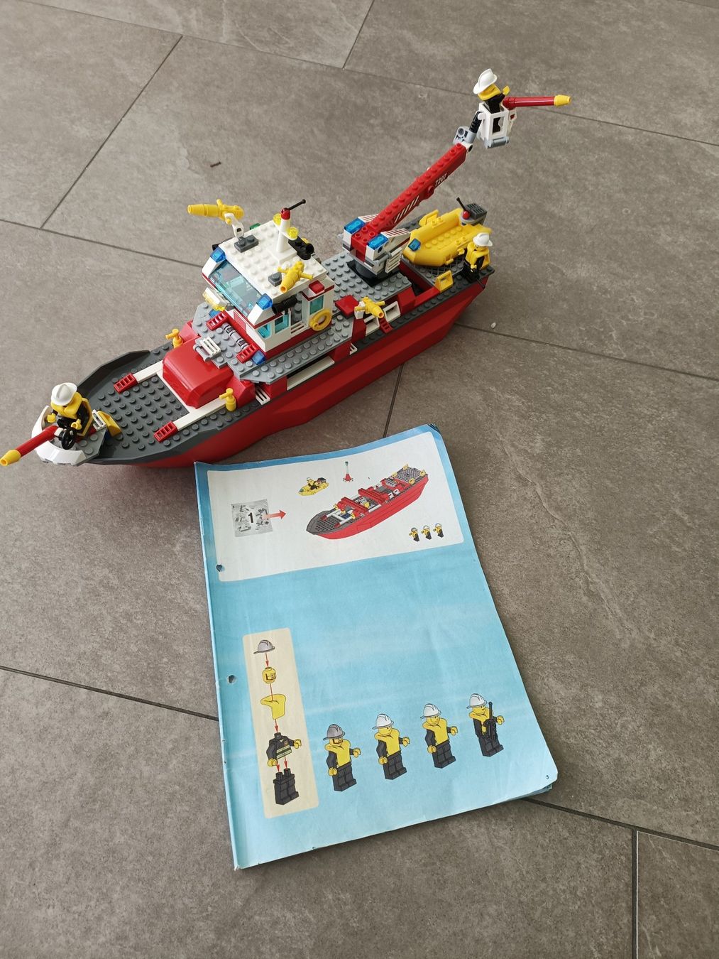 Lego Kit di costruzioni: Lego 7207 Fire Boat – Usato da Bremgarten AG venduto da Davidiusi