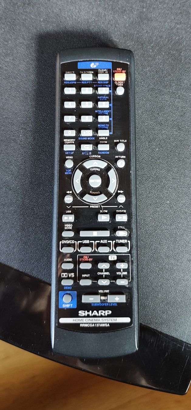 Sharp Sistemi audio & multimediali: Sharp DVD Cinema System HT-DV40 mit Lautsprechern gebraucht – Usato da Goldau venduto da Bovistli 4