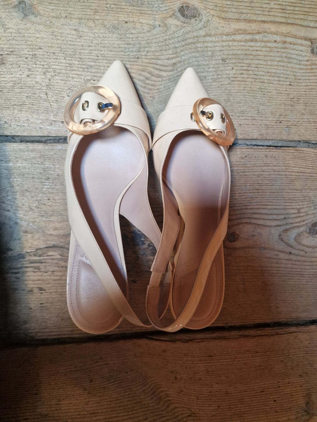 Scarpe da donna: Sandalen What For, beige Grösse: 39 – Usato da Oberuzwil venduto da ftaki 1