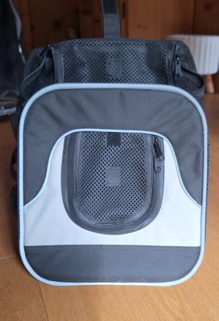 Hunde-Rucksack für kleine Hunde (nur 1xbenutzt )
