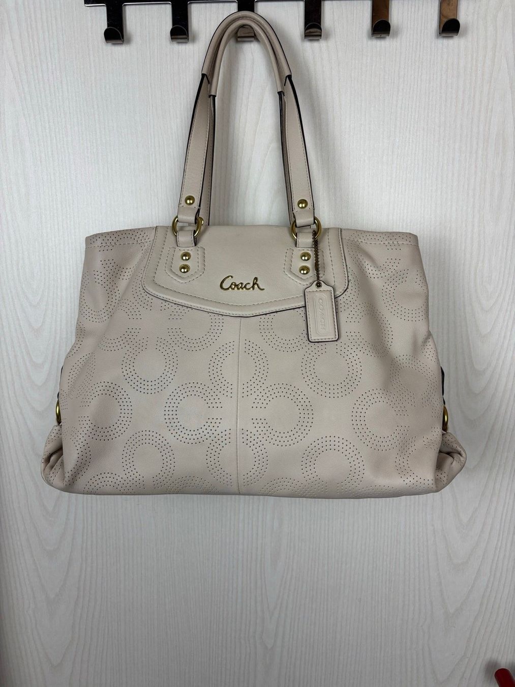 Coach Taschen für Damen: Coach Leather Shoulder Bag – Gebraucht aus Tägerwilen von Akh.Boutique
