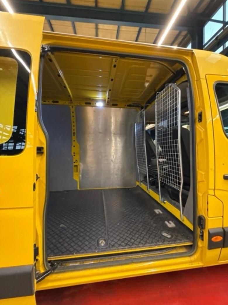 Renault Véhicules utilitaires: Renault Master L3H2 – D'occasion à Einsiedeln par Shkurte_K 8