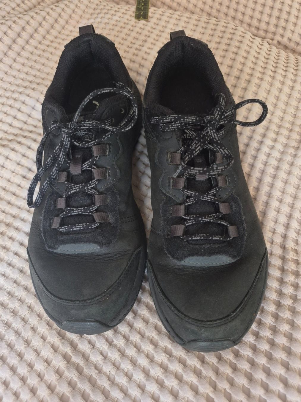 Merrell Scarpe da donna: Wanderschuhe Merrell schwarz Gr. 37,5 – Usato da Winterthur venduto da EH47