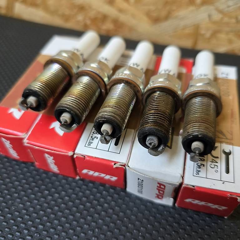 NGK Tutti pezzi di ricambio auto: Zündkerzen DAZA 2.5L TFSI – Usato da Neunkirch venduto da Nat1999 2