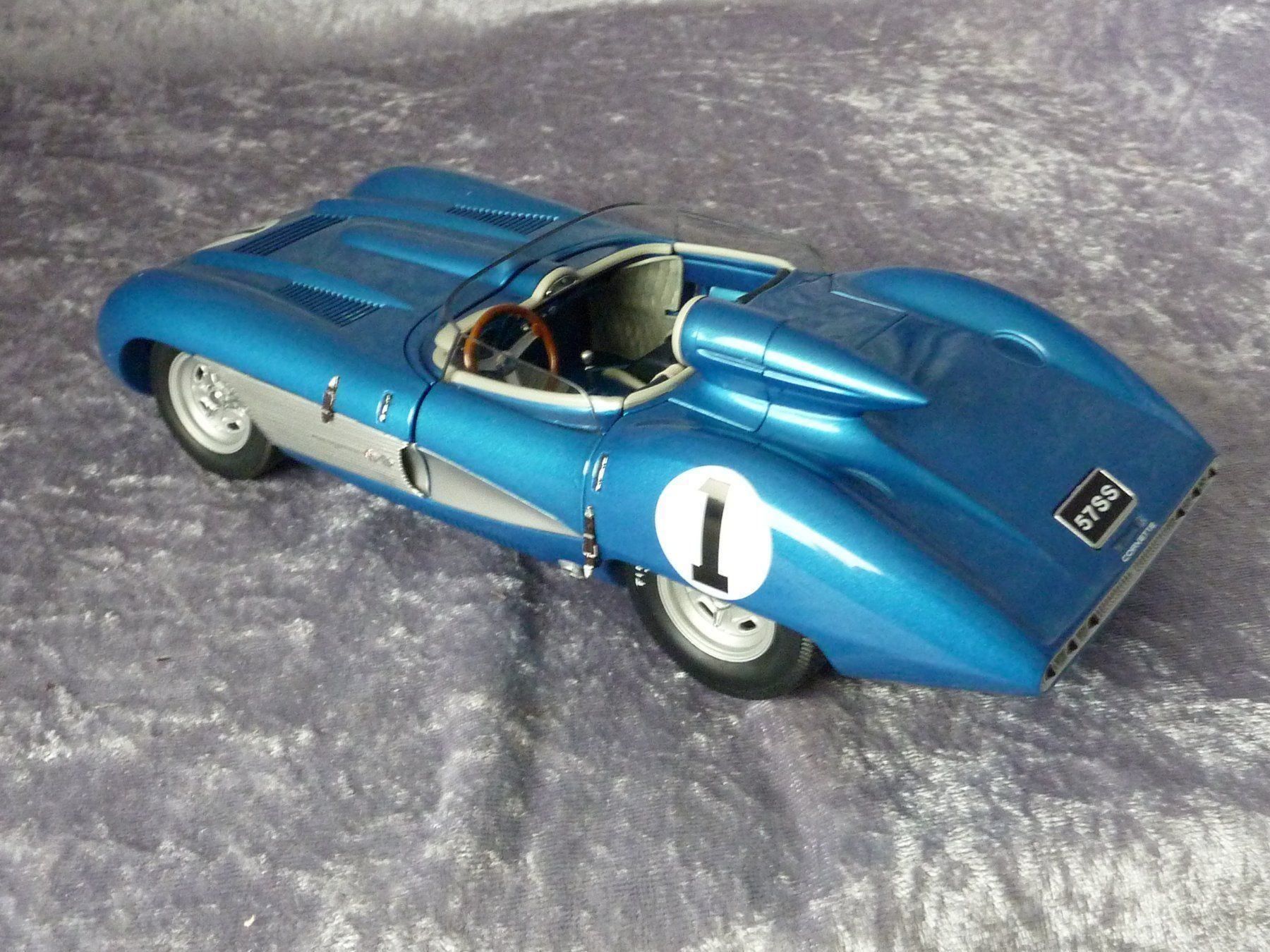 Autoart Modellini d'auto: Chevrolet Corvette SS 1957  1:18 – Nuovo e nell'imballaggio originale da Dürrenäsch venduto da modellautos4you 2