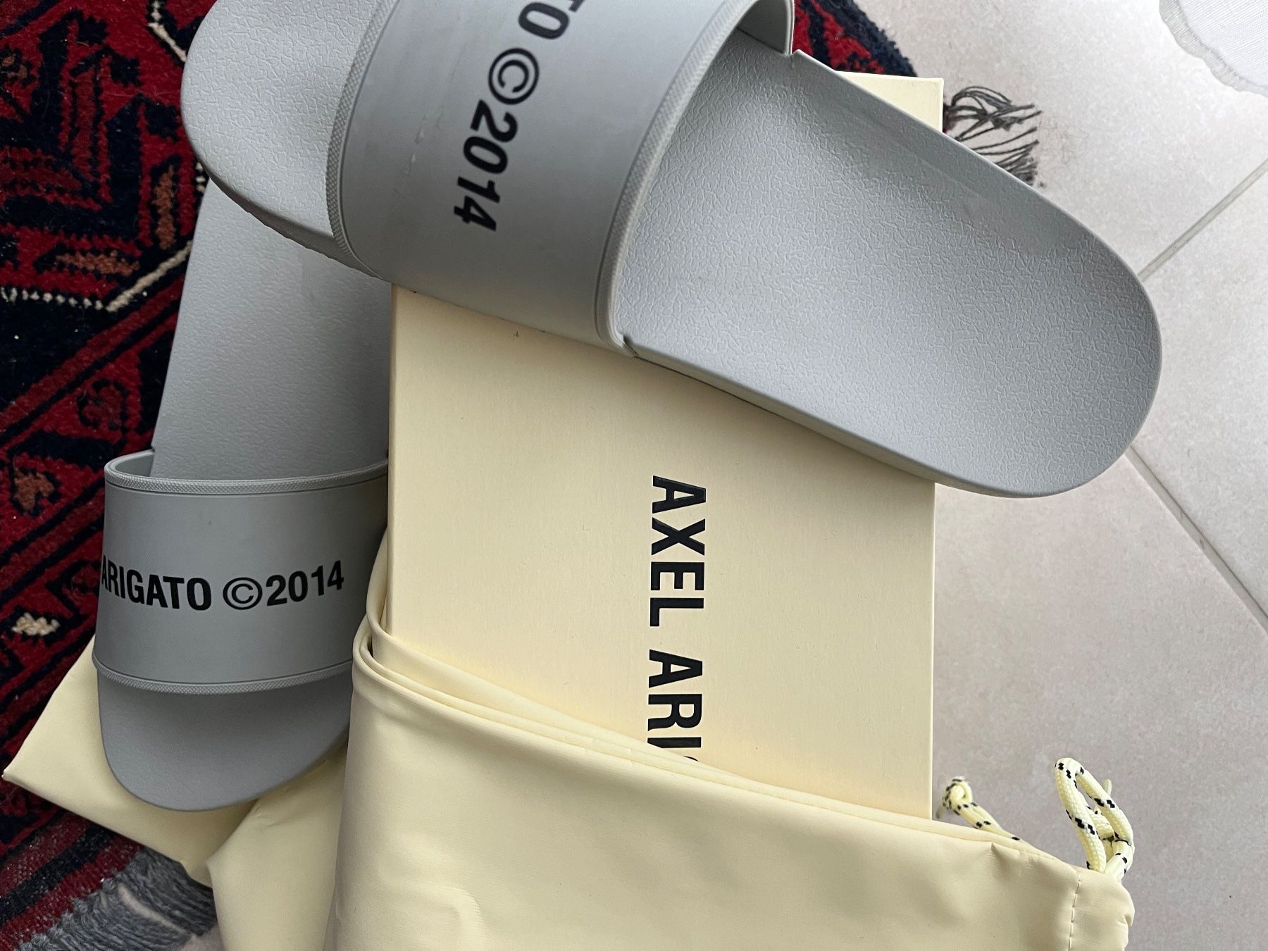 Axel Arigato Scarpe da donna: Pantoffel Axel Arigato – Nuovo (secondo la descrizione) da Wohlenschwil venduto da SimoneACH