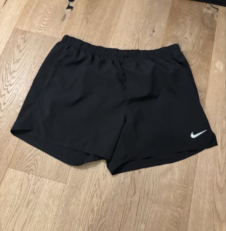Nike Dri-Fit Laufshorts schwarz Grösse XL