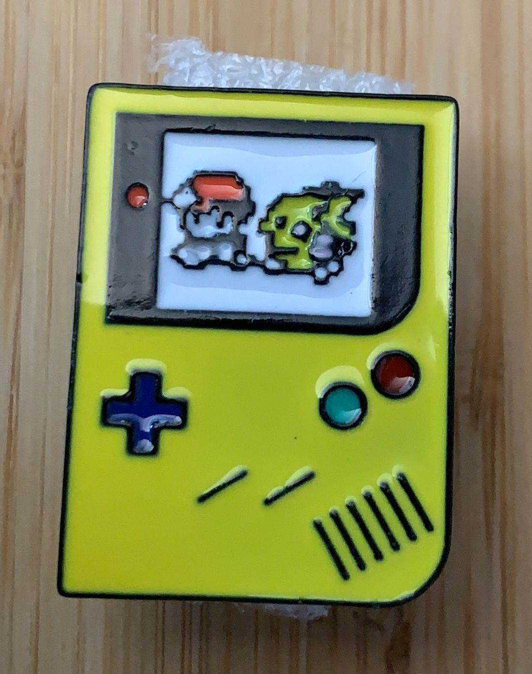Plaketten & Abzeichen: Gameboy Pin Pokemon – Neu und originalverpackt aus Gebenstorf von RetroFuture