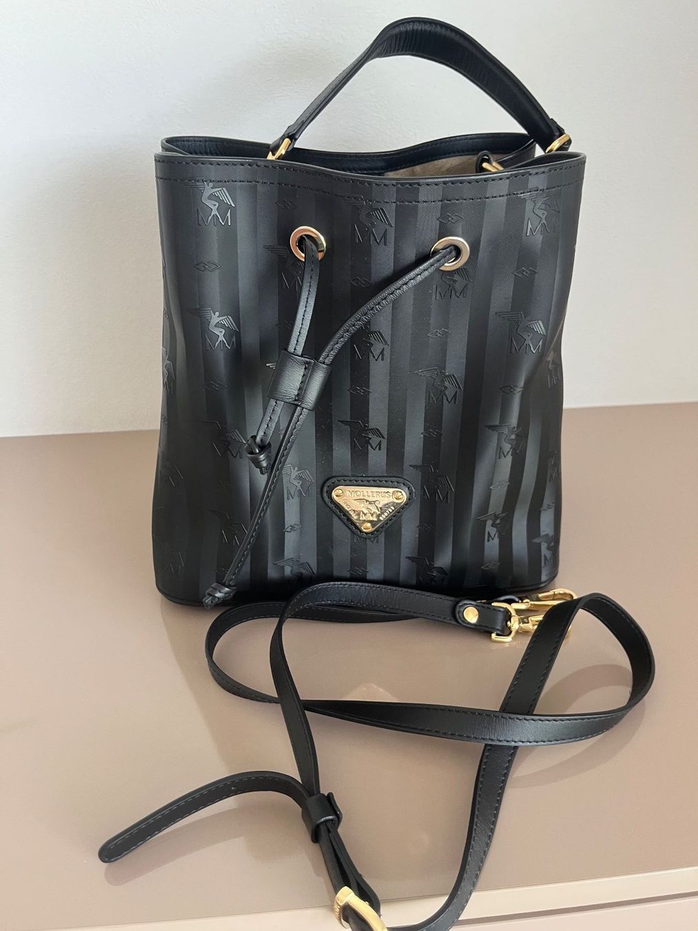 Maison Mollerus Borse da donna: Mollerus Tasche Grabs – Usato da Wigoltingen venduto da Pigi84