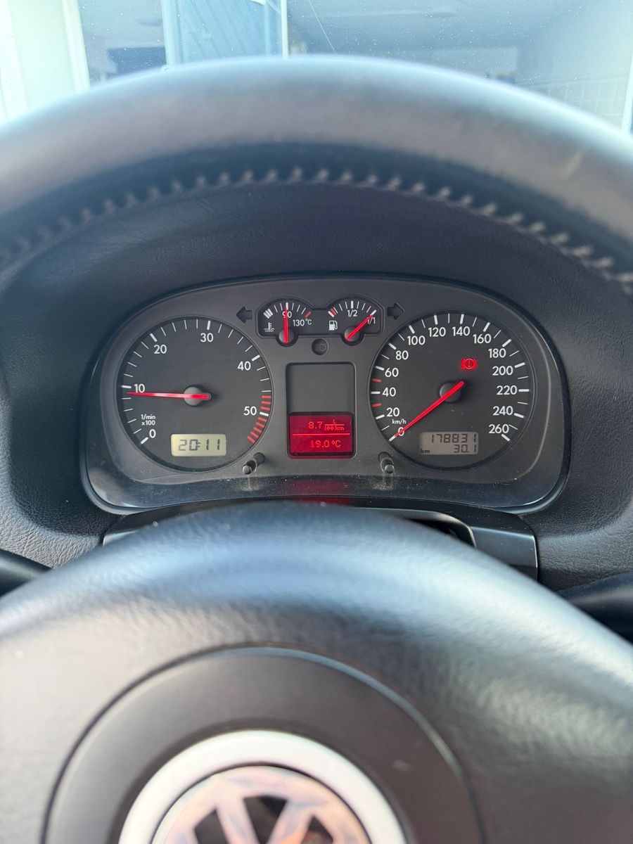 VW Automobili: Golf 4 1,9 TDI Frisch ab MFK – Usato da Safnern venduto da sma_b5q7 9