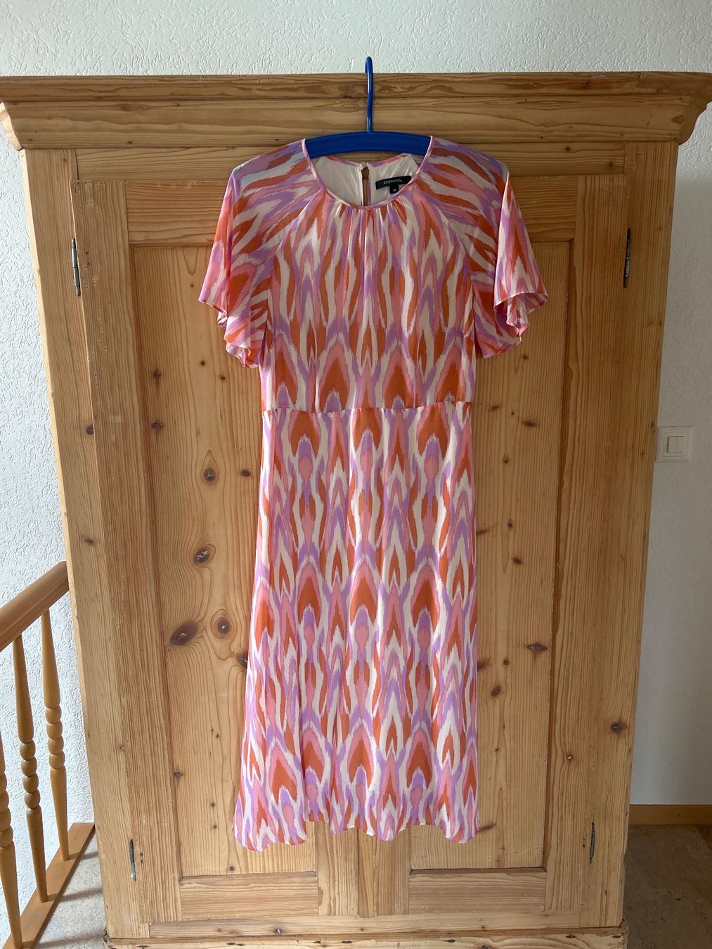 Comma Kleider: Kleid Comma bunt Grösse 38 neuwertig – Gebraucht aus Schafisheim von susanne055