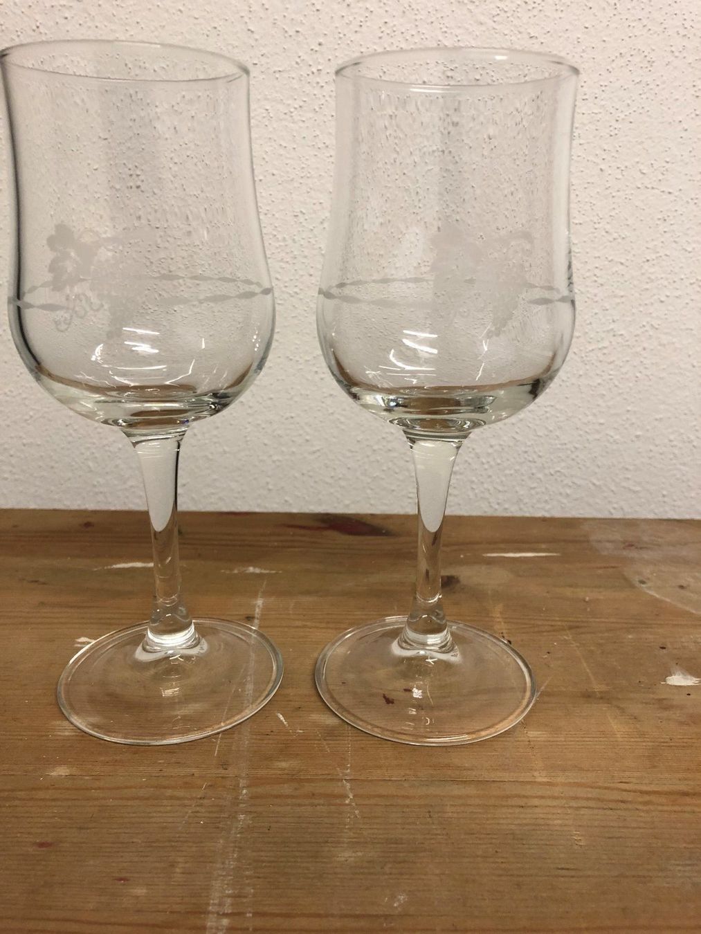 Bicchieri: 2 Weisswein Degustationsgläser mit Traub – Usato da Basel venduto da Cambes