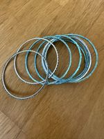 Armreife Set blau und silberfarben 12 Stk. gut erhalten
