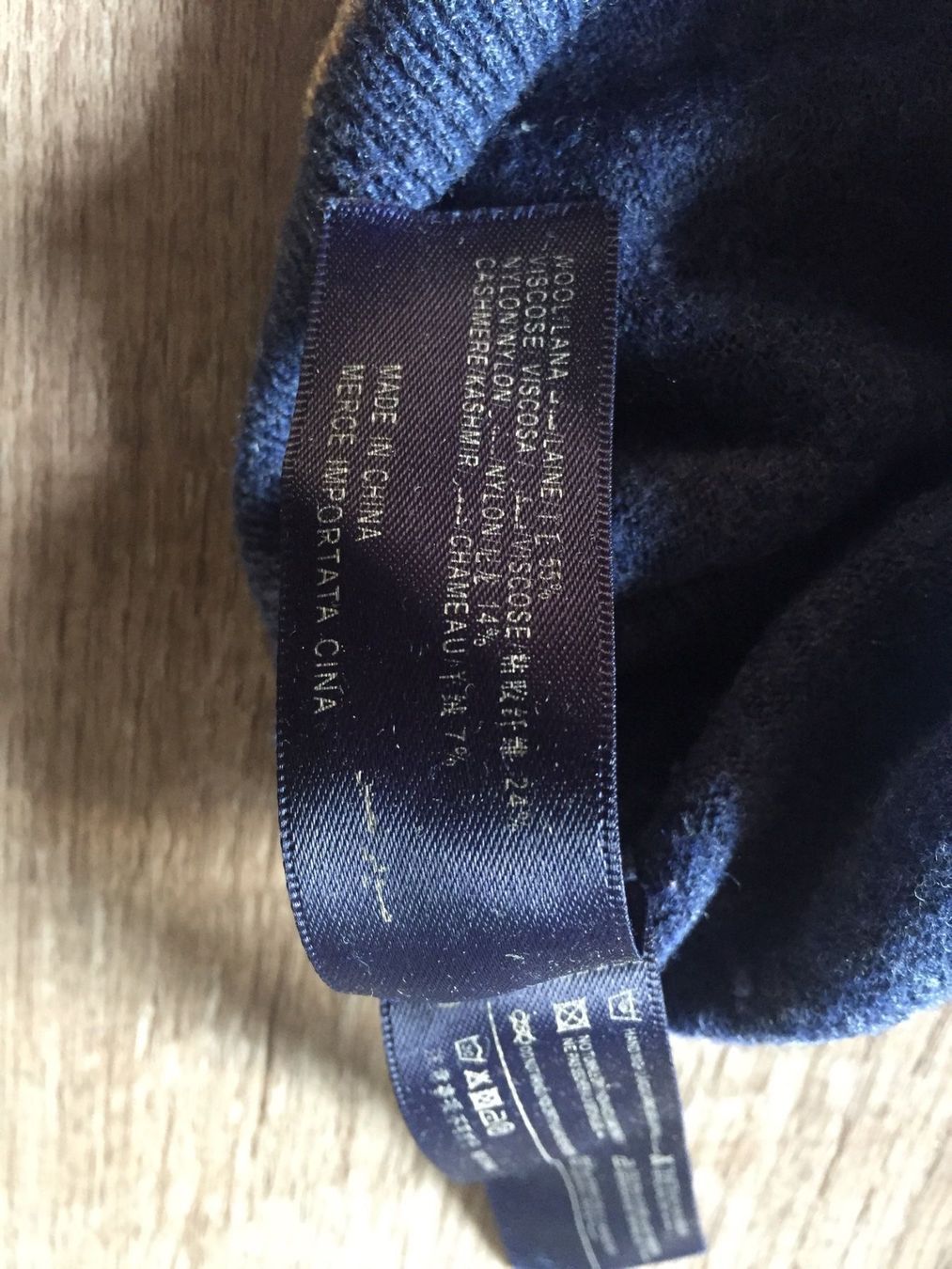 Pullover & Sweatshirts: Aston Martin Wool Sweater – Gebraucht aus Winterthur von niemim 5