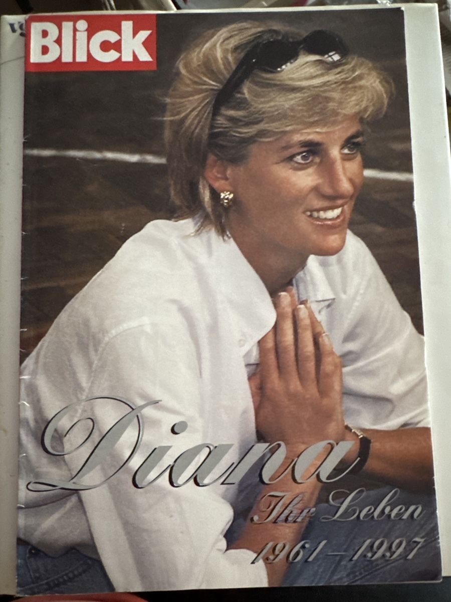 Libri: 3 x Princess Diana, – Usato da safenwil venduto da Joi3 1