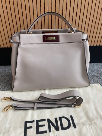 🫶🏻 Fendi peekaboo Medium Handtasche (Originalgarantie)