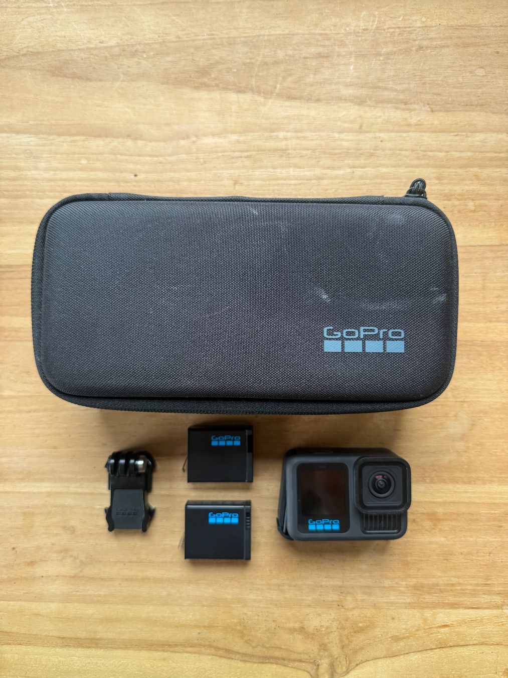 Gopro Action Cam: GoPro HERO13 Black + The Handler Floating Hand Grip SET – Neuf (Voir description) à Hirzel par car_rb9g 2