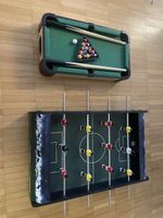 Mini Billardtisch und Tischfussballspiel