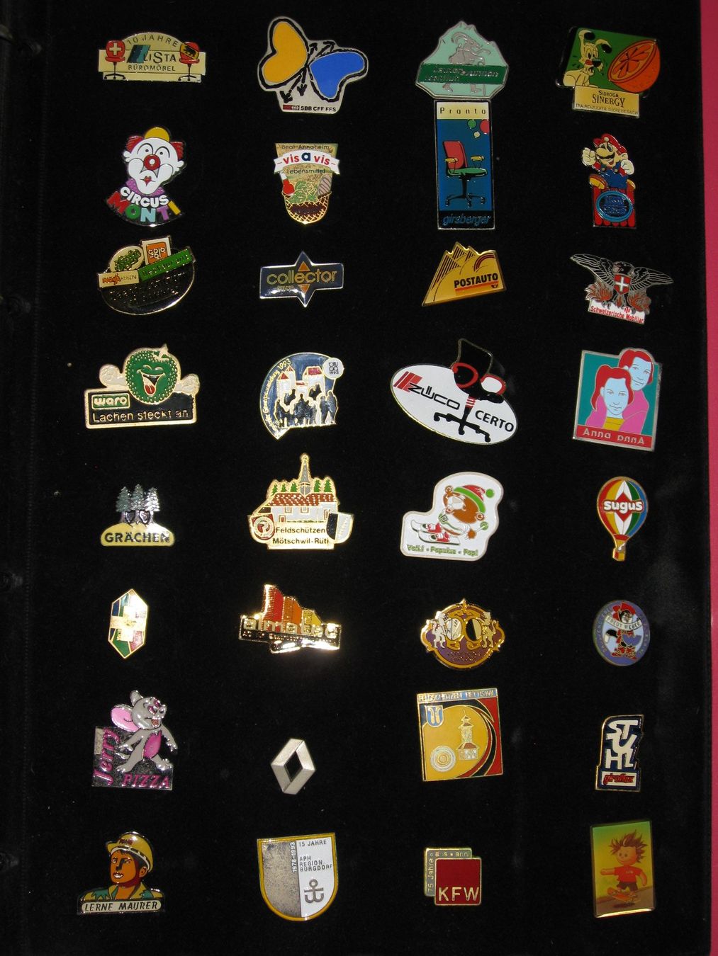 Placchette & Badge: Sammelordner mit 128 Pins – Usato da Burgdorf venduto da Crubi 4