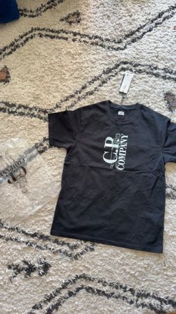 T-shirt C.P. Company noir logo vertical état neuf
