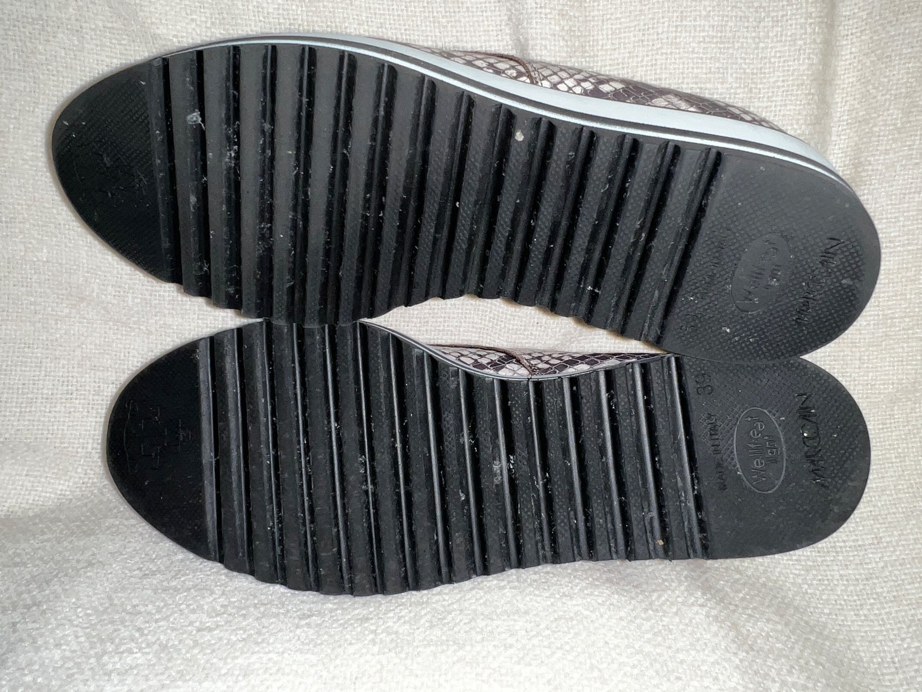 Marc Cain Damenschuhe: Schicke MARCCAIN Schnürschuhe Grösse 39 Plateau – Gebraucht aus Ebikon von jogger69 5